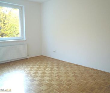 10 Minuten vor Wien! Gepflegte 3 Zimmer Wohnung mit Loggia in Grünr... - Photo 1