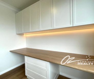 Short Stroll to the Waters Edge! - Photo 4