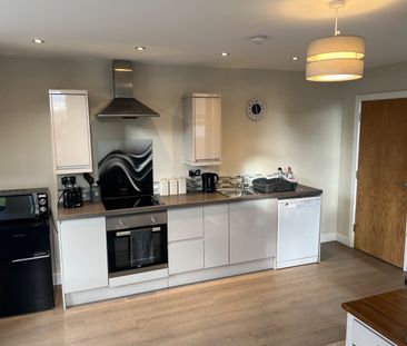 1 Bed Flat, Meadow Road, NG9 - Photo 5