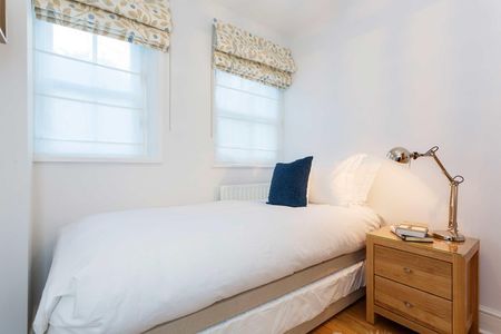 High Street - Photo 5