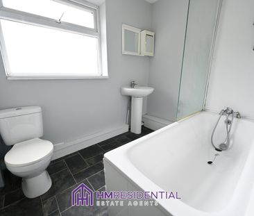 3 bedroom 1st Floor Flat for rent on Gainsborough Grove, Arthurs Hi... - Photo 2