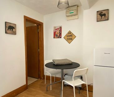 Room in a Shared Flat, Humberstone Gate, LE1 - Photo 1