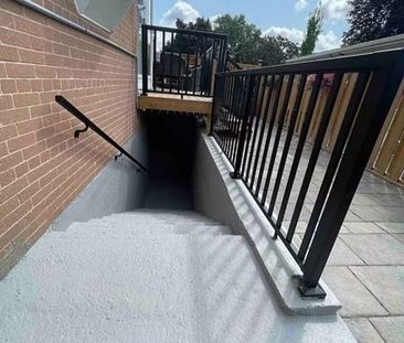 For Lease - 18 Ravenrock Court, Toronto, Ontario - Photo 4