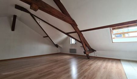 Appartement 3 pièces 35m2 REIMS 596 euros - Photo 4