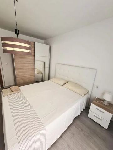 Carrer de Peris Mencheta, Valencia, Valencian Community 46020 - Photo 5