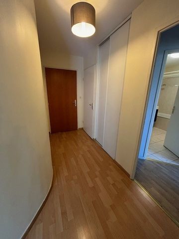 A LOUER : APPARTEMENT TYPE 2 DANS UNE BELLE RESIDENCE EN PLEIN CENTRE DE TOURS – GI-CR-G0642 - Photo 5
