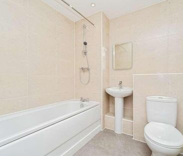 Kiln Lodge, Trout Road, Yiewsley, West Drayton, UB7 - Photo 5