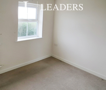 3 bedroom mid-terrace to rent Warwick Close, Bourne PE10 - Photo 2