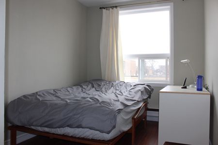 For Lease - 1483 Eglinton Avenue Unit# Apt 1, Toronto, Ontario - Photo 3