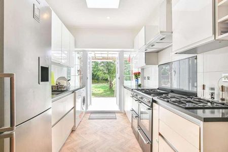 Lovat Close, Dollis Hill, NW2 - Photo 2