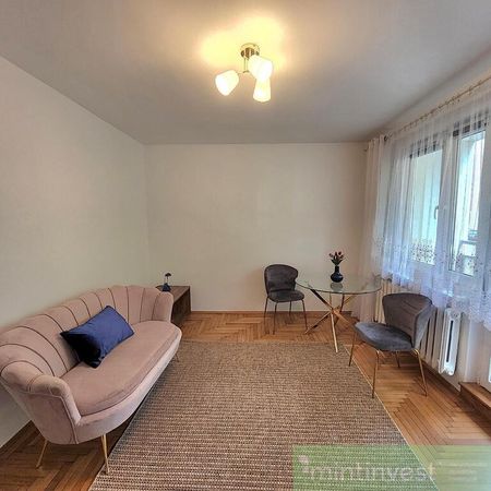 Centrum, 2 pokoje na parterze z dużym balkonem. - Photo 2