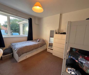 2 bedroom maisonette to rent - Photo 3