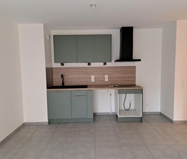 Location Appartement 2 pièces 48m² THONON LES BAINS 74200 - Photo 3