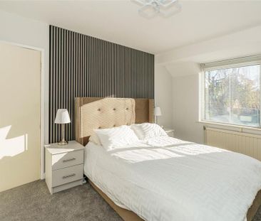 3 bedroom semi-detached house to rent - Photo 6