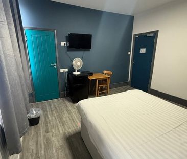 Room in a Shared House, Tanner St, IG11 - Photo 3