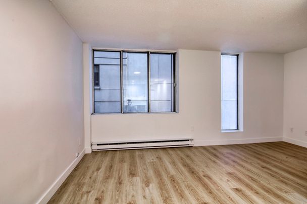 2285 Saint-Mathieu Street - Photo 1