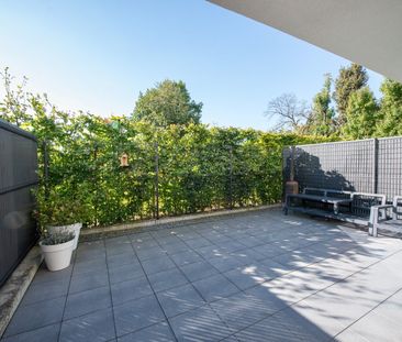 Volledig instapklaar gelijkvloers appartement met terras TE HUUR! - Photo 6