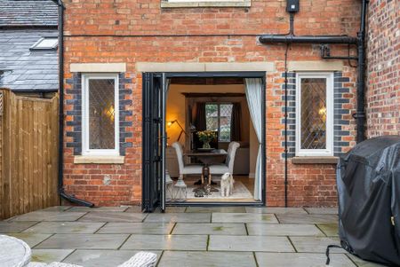 3 bedroom semi-detached house to rent - Photo 3