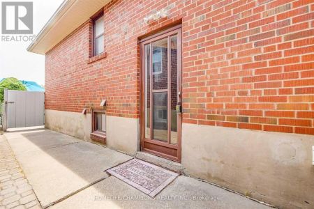 65 WHITBURN CRESCENT - Photo 5