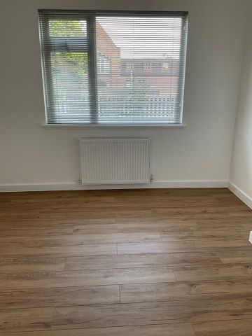 1 Bed Maisonette, Westhorne Avenue, SE9 - Photo 5