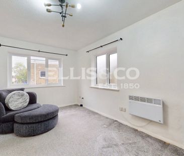 Caroline Close, UB7, West Drayton - Photo 2