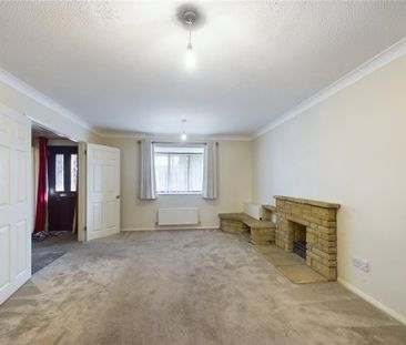 4 bedroom detached house to rent - Photo 2