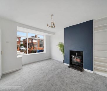 3 bedroom semi-detached house to rent - Photo 2