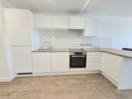 Cow Green, Halifax - Photo 3