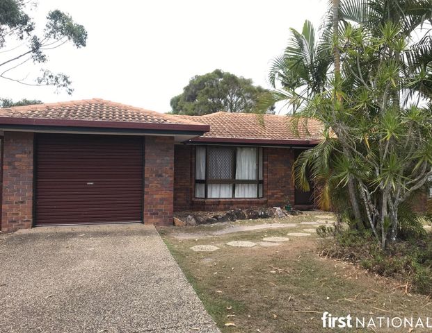 LOWSET HOME IN MARIDALE PARK WITH LARGE FENCED BACK YARD! - Photo 1