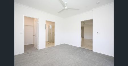 Beautifully Refurbished Family Home – Available Now! - Photo 4