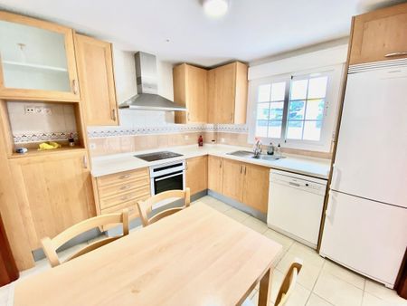 House in Calahonda, Costa del Sol - Photo 4