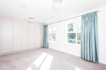 4 bedroom terraced house to rent - Photo 5