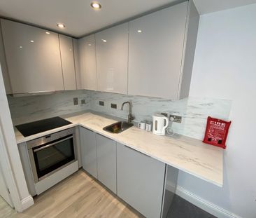 Studio Flat, Norfolk Square, BN1 - Photo 3