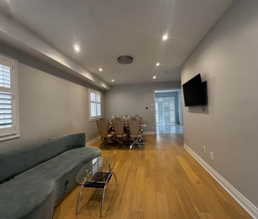 For Lease - 66 James Mccullough Road, Whitchurch-Stouffville, Ontario - Photo 2