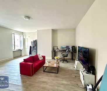 Location Appartement 2 pièces 64m² BOURG EN BRESSE 01000 - Photo 2