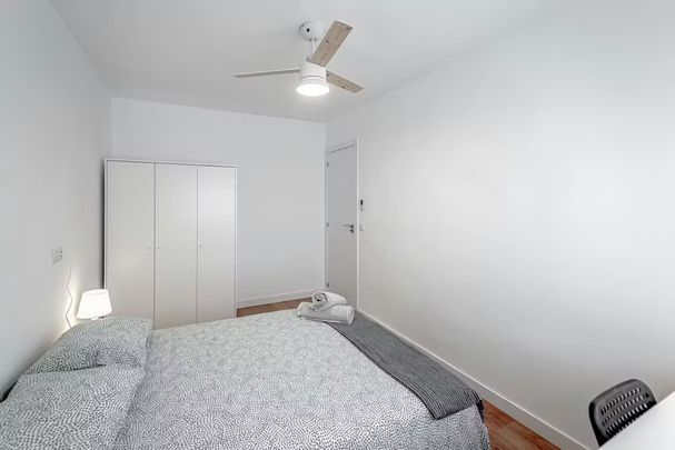 Calle de la Pilarica, Madrid, Community of Madrid 28026 - Photo 1