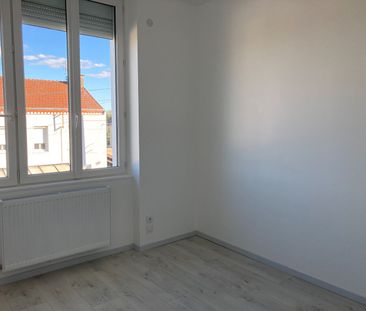 Location Maison 4 pièces 68m² - Photo 3