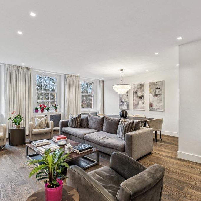 3 bedroom flat to rent - Photo 1