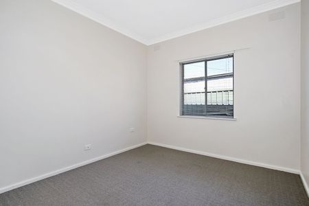 Central Convenience, Quiet Comfort & Just a Stroll to Dean Street - Photo 3