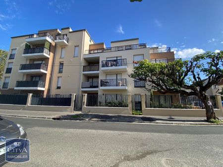 Location Appartement 2 pièces 38m² CLICHY SOUS BOIS 93390 - Photo 3