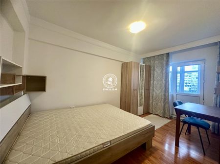 Apartament 3 camere de inchiriat Centru - Fotografie 3