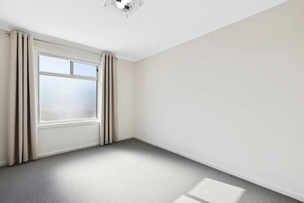 3/1B Larkdale Crescent, O'halloran Hill SA 5158 - Photo 1