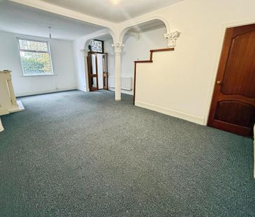 2 bedroom end of terrace house to rent - Photo 3