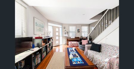 Well Located Corner Townhouse - Photo 2