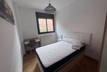 Calle Ladera de los Almendros, Madrid, Community of Madrid 28032