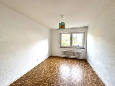 Großzügige Erdgeschosswohnung mit Balkon in Bredeney! - Photo 3