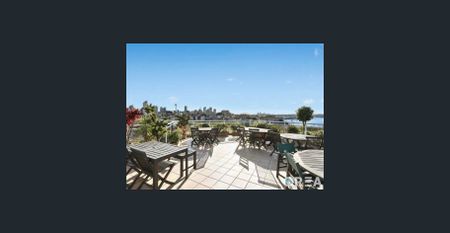 Light filled combined Fully Equipped Studio - Photo 5