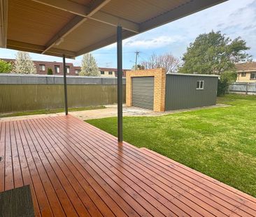 336 Eden Street, Lavington - Photo 4