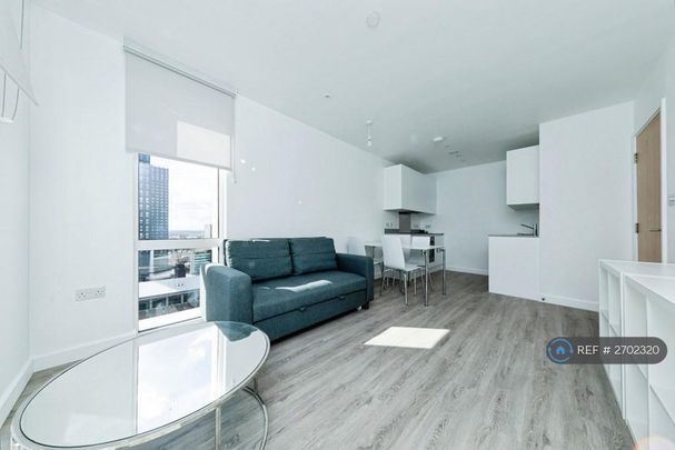 1 bedroom flat to rent - Photo 1