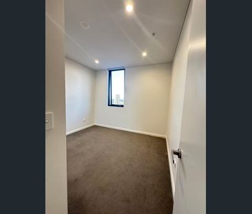 NEAR NEW 2 BED APARTMENT WITH VIEWS - Photo 6